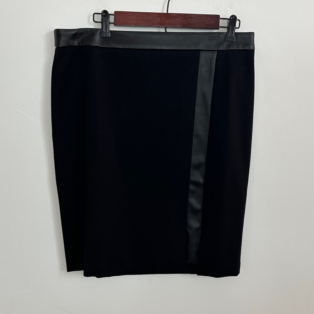 White House Black Market WHBM Black Pencil Skirt w/ Faux Leather Trim Size 12